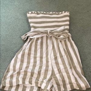 American Eagle Romper